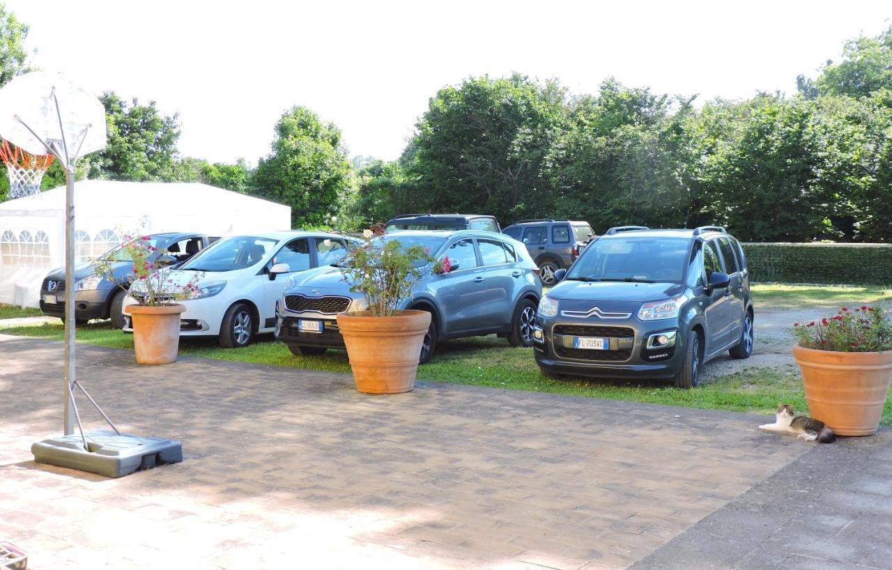 רונצ'יליונה Casale Fedele Family Relax B&B Vicino Al Borgo מראה חיצוני תמונה