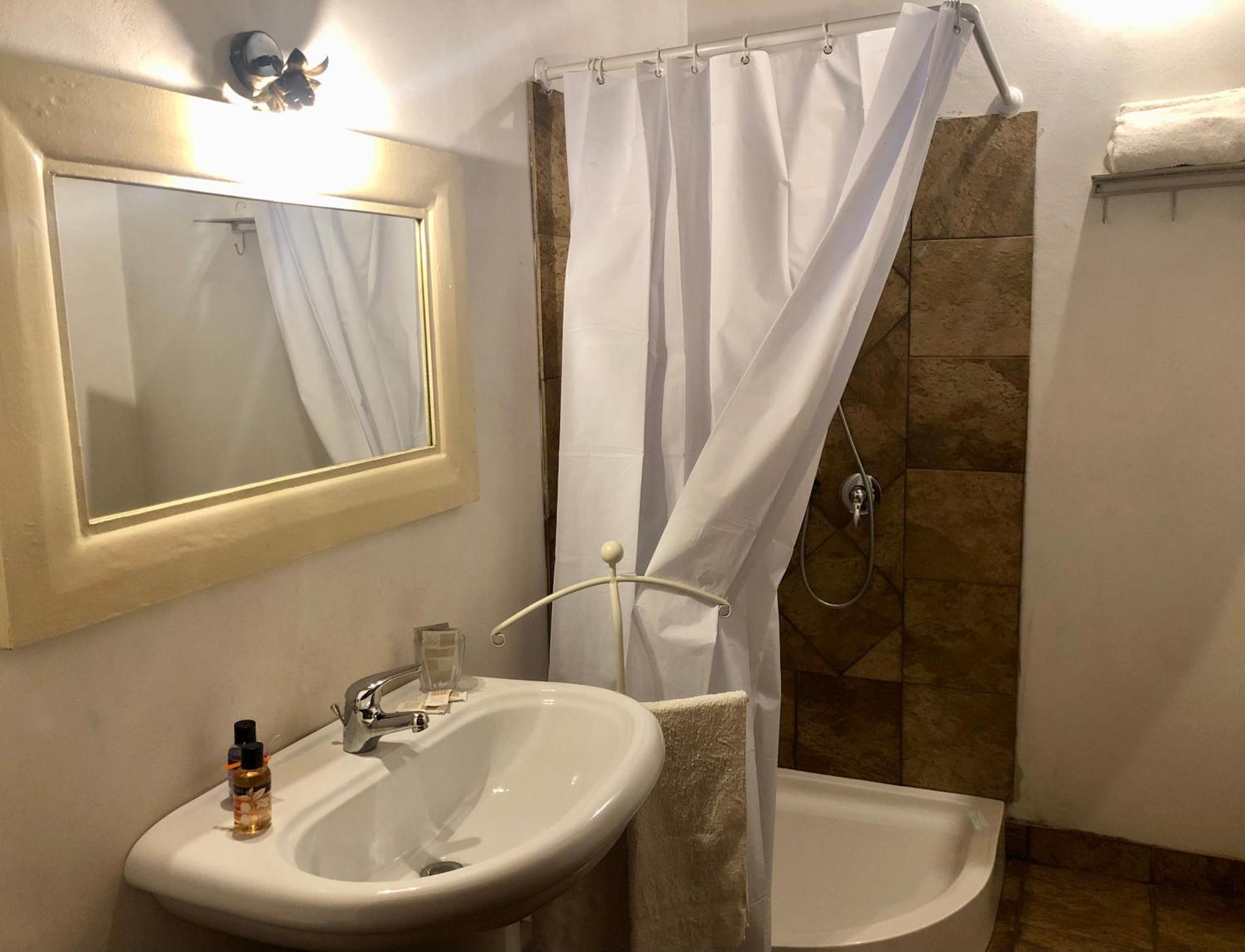 רונצ'יליונה Casale Fedele Family Relax B&B Vicino Al Borgo חדר תמונה